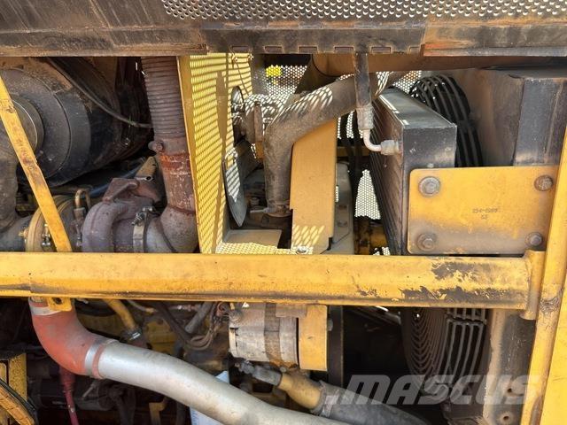 CAT 525C Stammholzschlepper