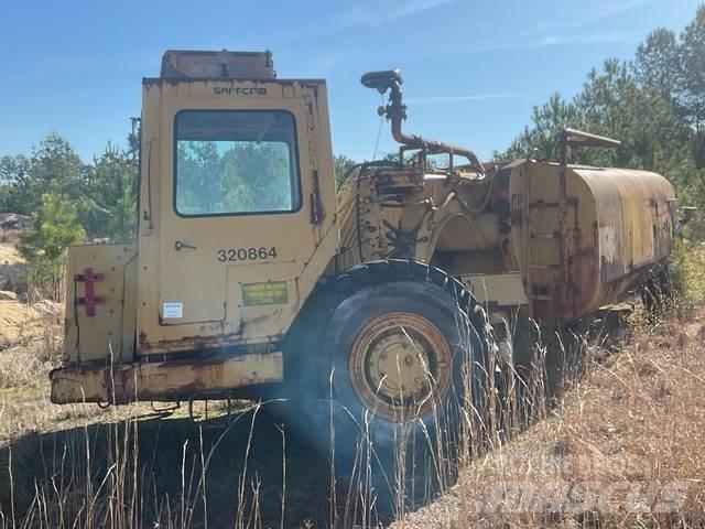 CAT 613B Wassertanker