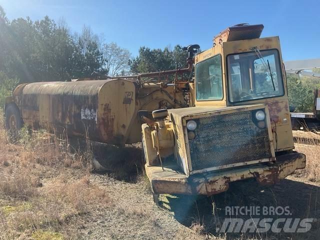 CAT 613B Wassertanker
