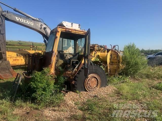 CAT 613C Wassertanker