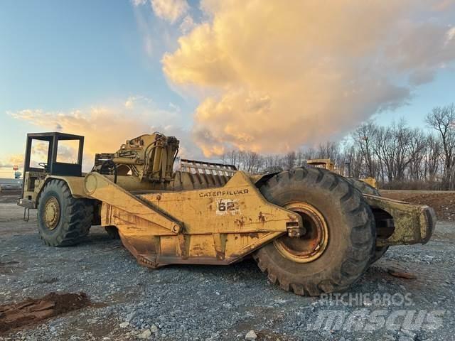 CAT 621 Schaber