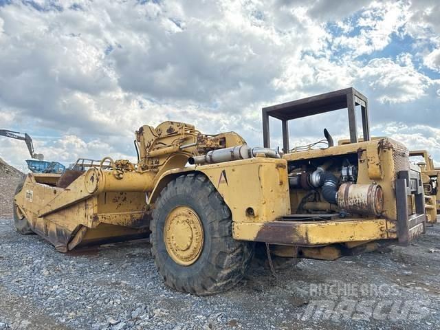 CAT 621 Schaber
