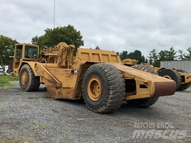 CAT 621B Schaber