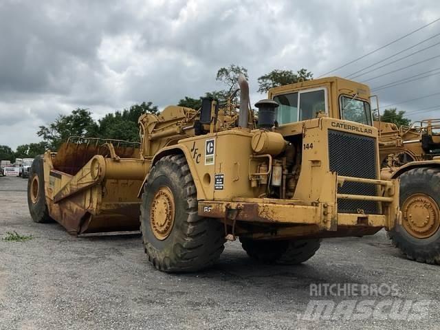 CAT 621B Schaber