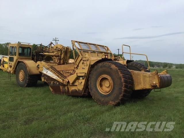 CAT 621G Schaber