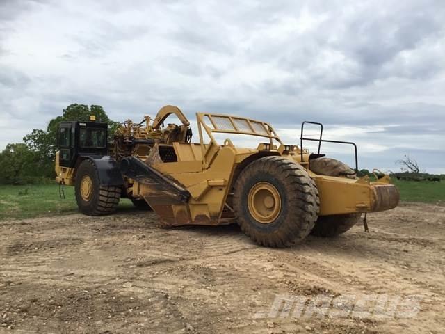 CAT 621G Schaber
