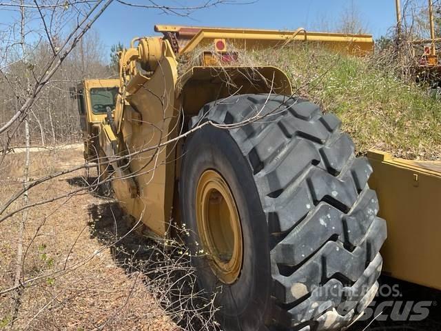 CAT 623 Schaber