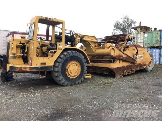 CAT 623B Schaber