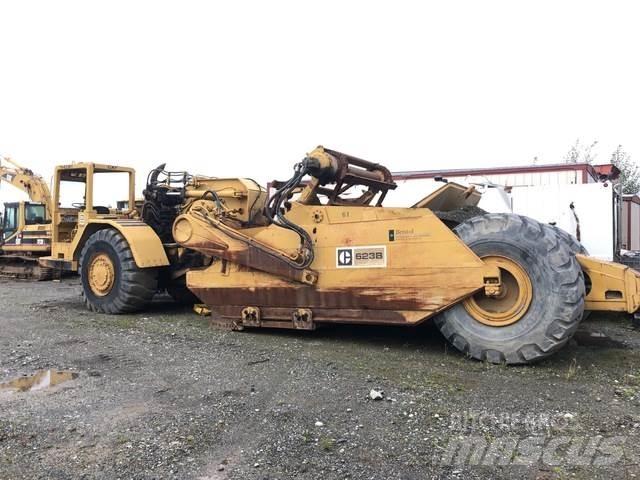 CAT 623B Schaber