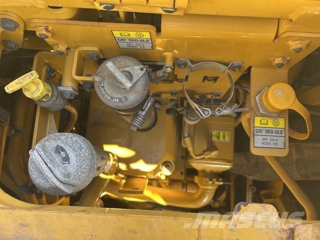 CAT 623k Schaber