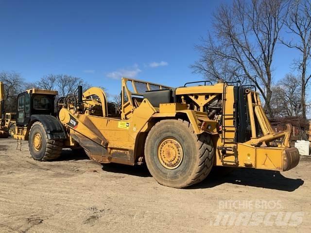 CAT 627H Schaber