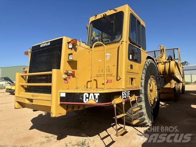 CAT 651E Schaber