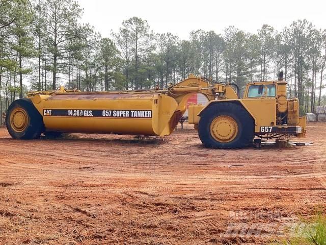 CAT 657 Wassertanker