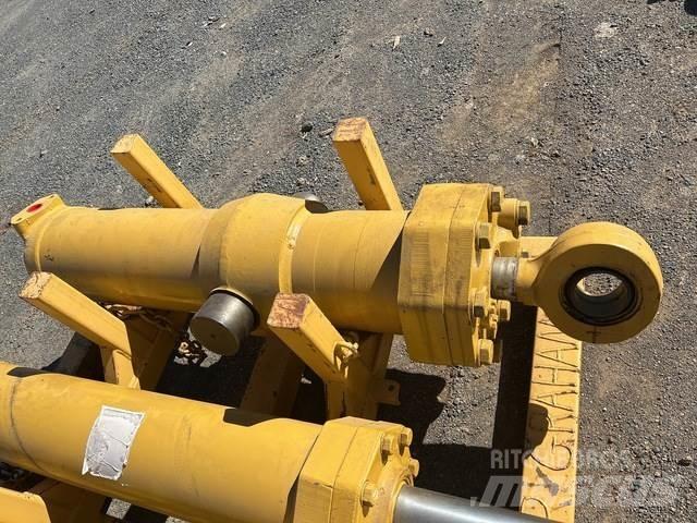 CAT 657E Transport Sonstige