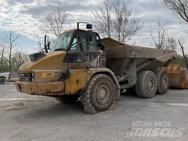 CAT 730 Dumper - Knickgelenk