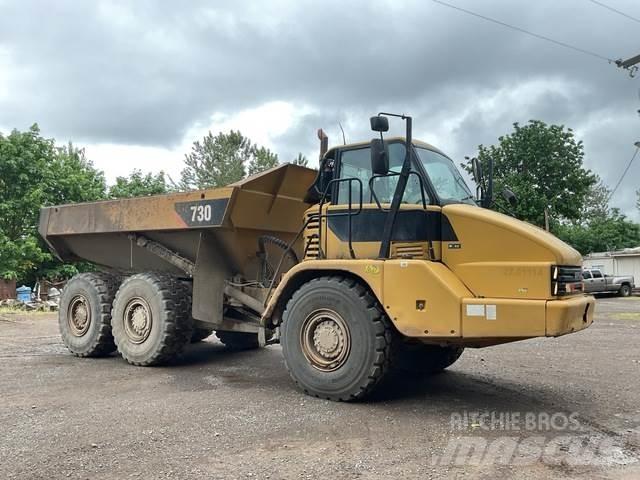 CAT 730 Dumper - Knickgelenk