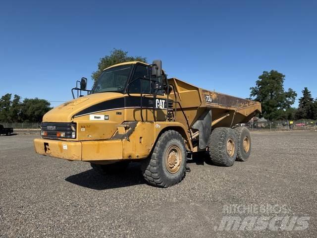 CAT 730 Dumper - Knickgelenk