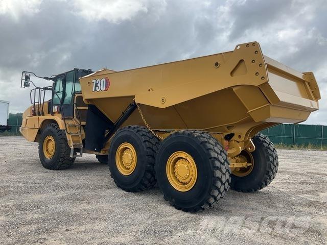 CAT 730 Dumper - Knickgelenk