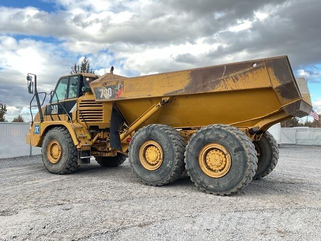 CAT 730 Dumper - Knickgelenk