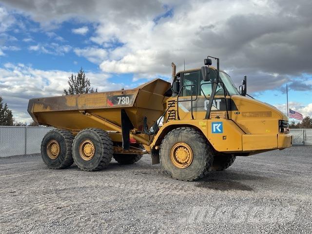 CAT 730 Dumper - Knickgelenk