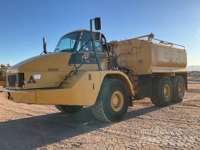 CAT 735 Wassertanker