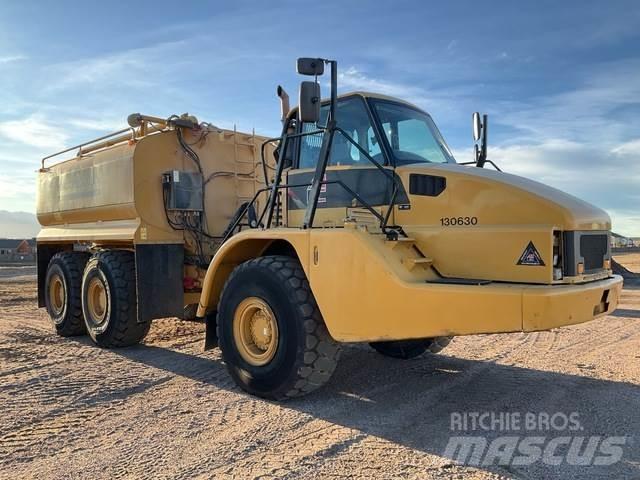 CAT 735 Wassertanker