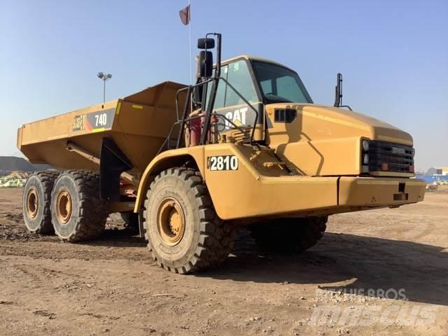 CAT 740 Dumper - Knickgelenk