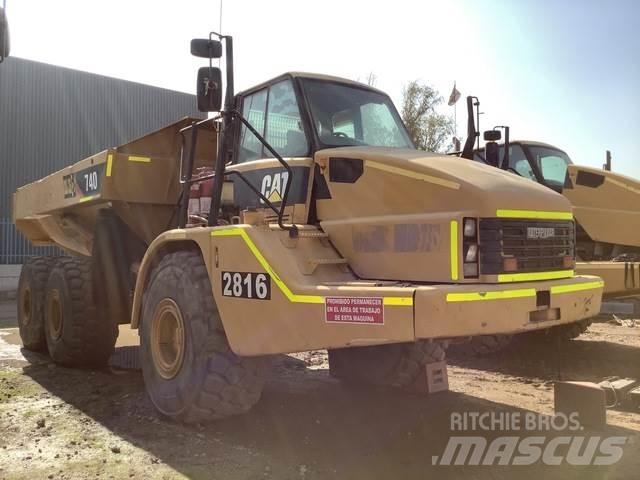 CAT 740 Dumper - Knickgelenk