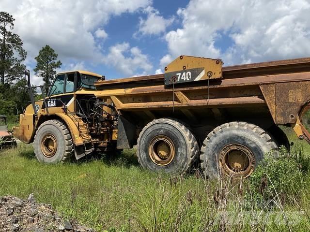 CAT 740 Dumper - Knickgelenk