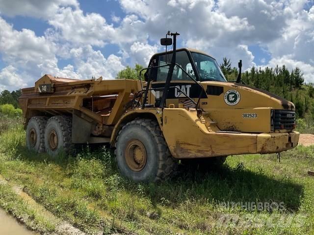 CAT 740 Dumper - Knickgelenk