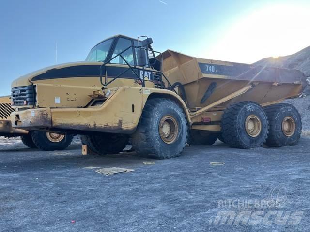 CAT 740 Dumper - Knickgelenk