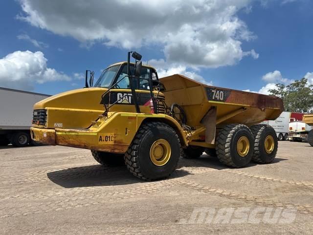 CAT 740 Dumper - Knickgelenk
