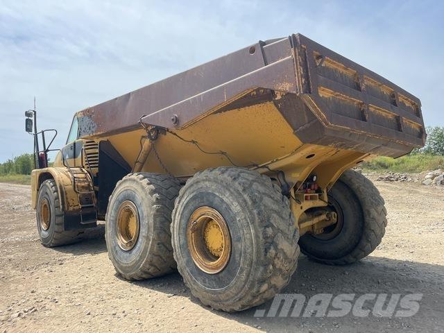 CAT 740 Dumper - Knickgelenk