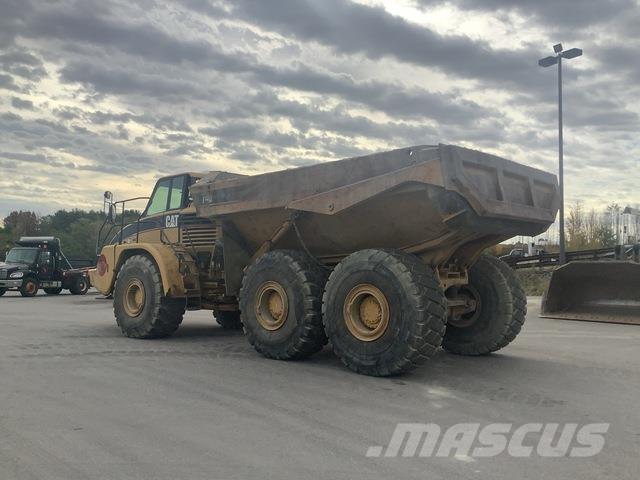 CAT 740 Dumper - Knickgelenk