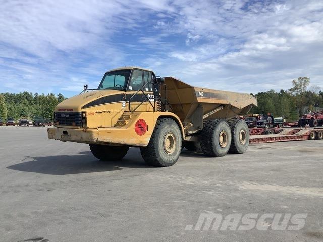CAT 740 Dumper - Knickgelenk