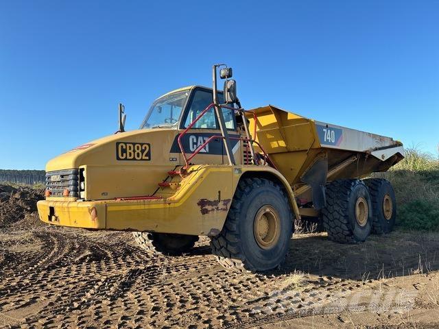 CAT 740 Dumper - Knickgelenk
