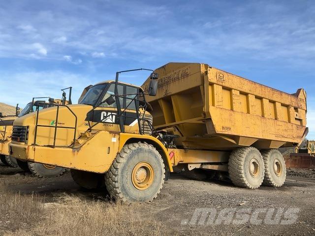 CAT 740 Dumper - Knickgelenk
