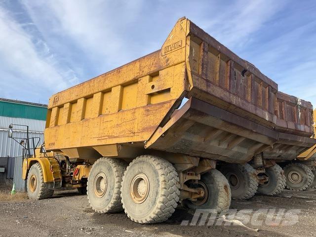 CAT 740 Dumper - Knickgelenk