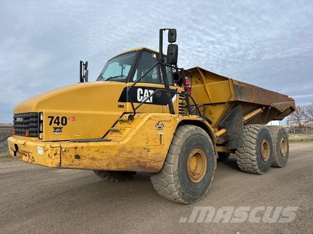 CAT 740 Dumper - Knickgelenk