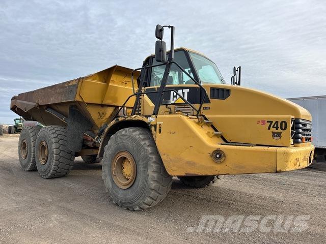 CAT 740 Dumper - Knickgelenk