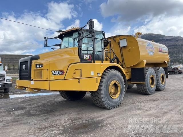 CAT 740GC Wassertanker