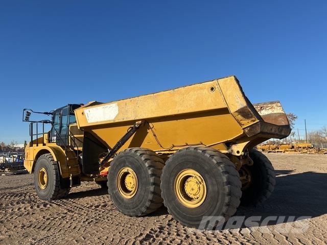 CAT 745 Dumper - Knickgelenk