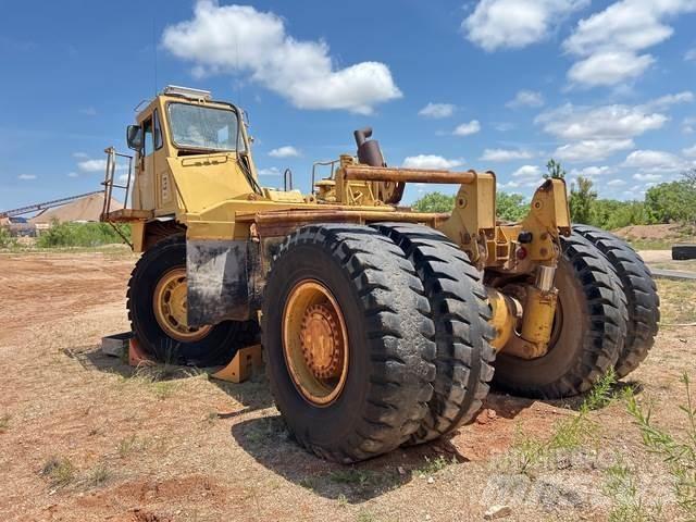 CAT 768C Dumper - Knickgelenk