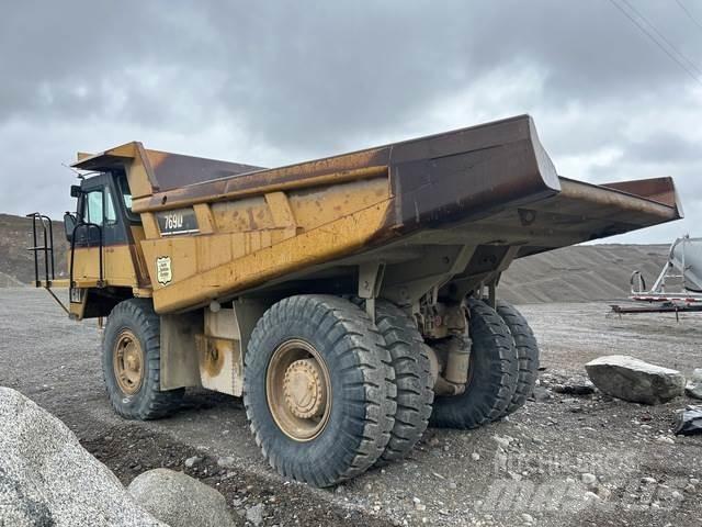 CAT 769D Dumper - Knickgelenk