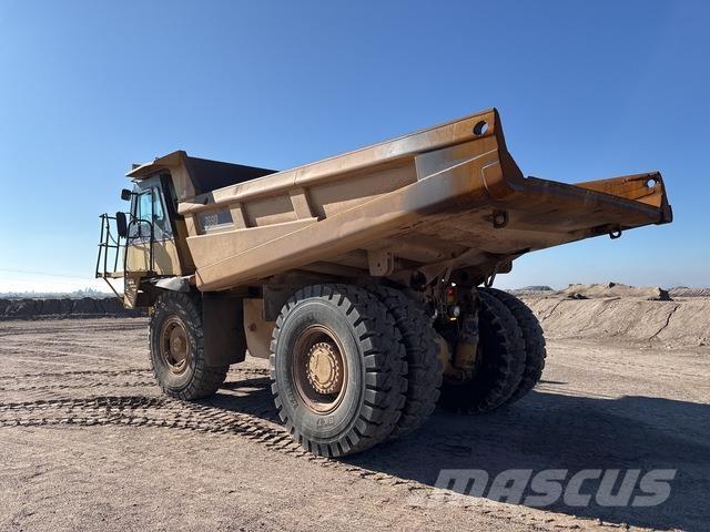 CAT 769D Dumper - Knickgelenk