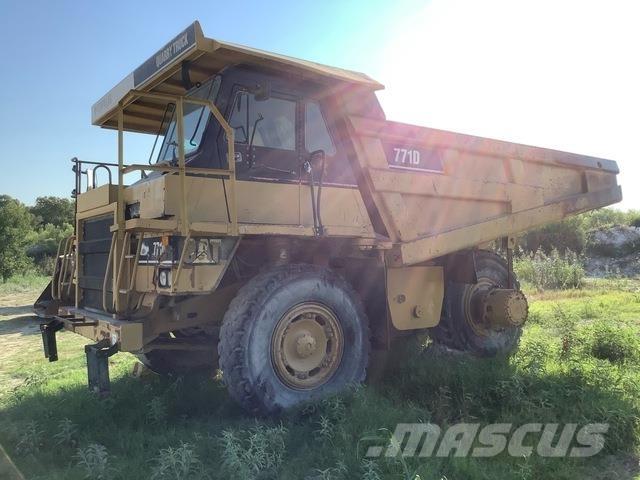 CAT 771D Dumper - Knickgelenk