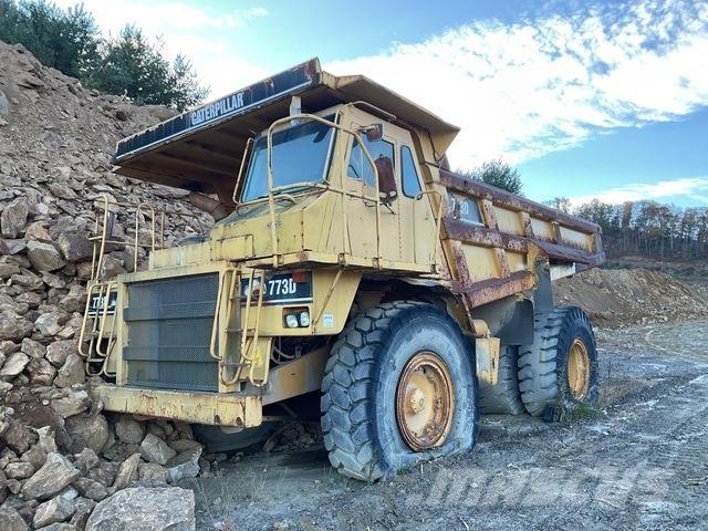 CAT 773D Dumper - Knickgelenk