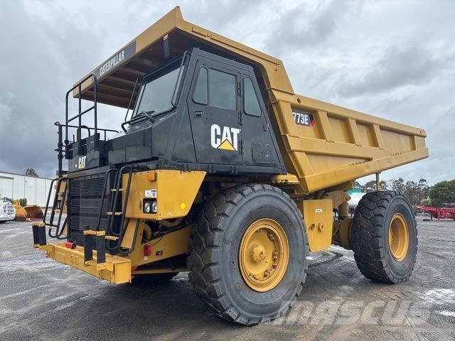 CAT 773E Dumper - Knickgelenk