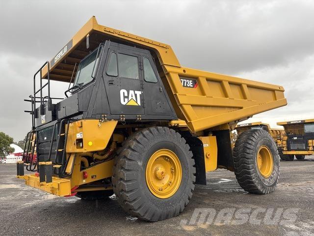 CAT 773E Dumper - Knickgelenk