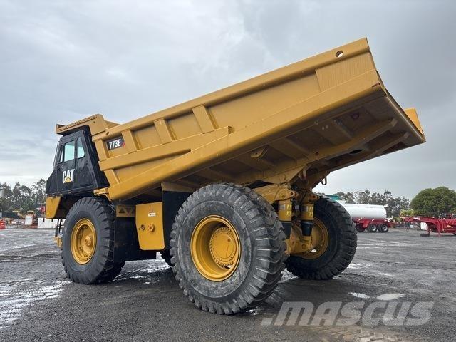 CAT 773E Dumper - Knickgelenk